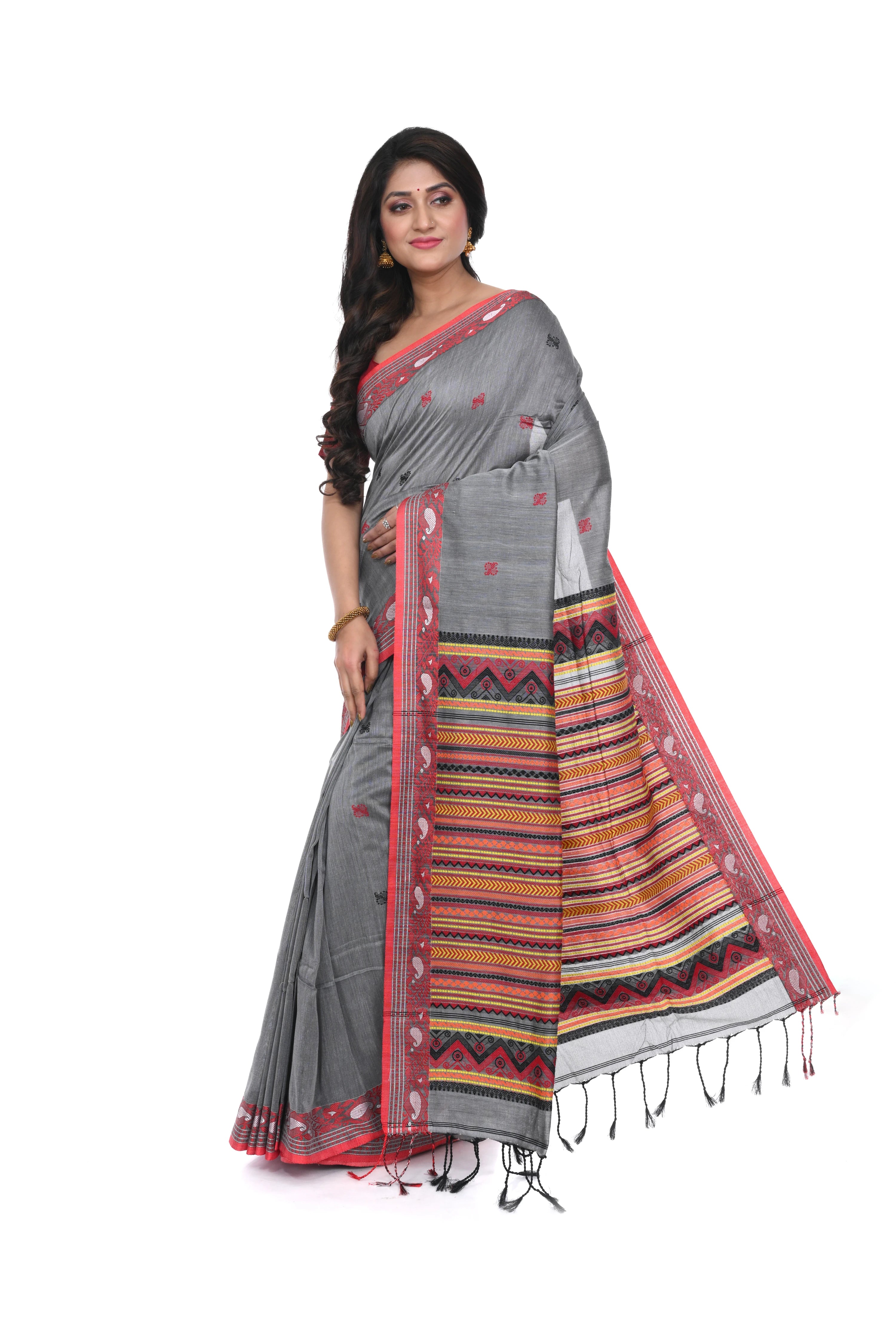 Pure Handloom Saree with Heavy Pallu with Red Border